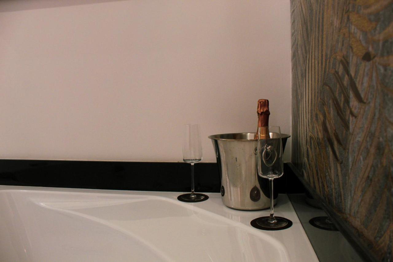 Lion Luxury Rooms Рим Екстериор снимка